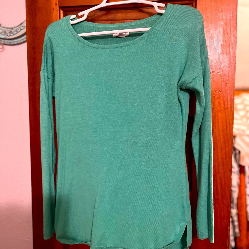 Old Navy green pullover